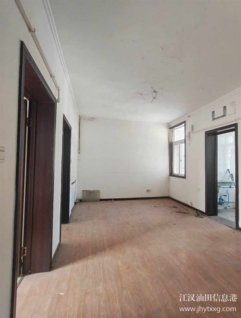 电讯小区64平出售