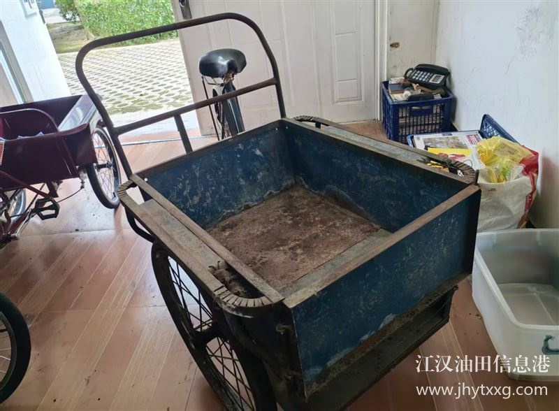 三轮车卖120元
