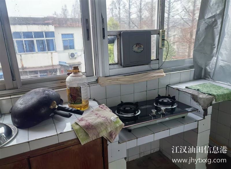 出售实验小学68栋   11.5万元