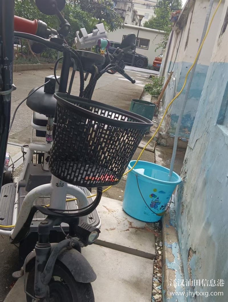 电动三轮车出售